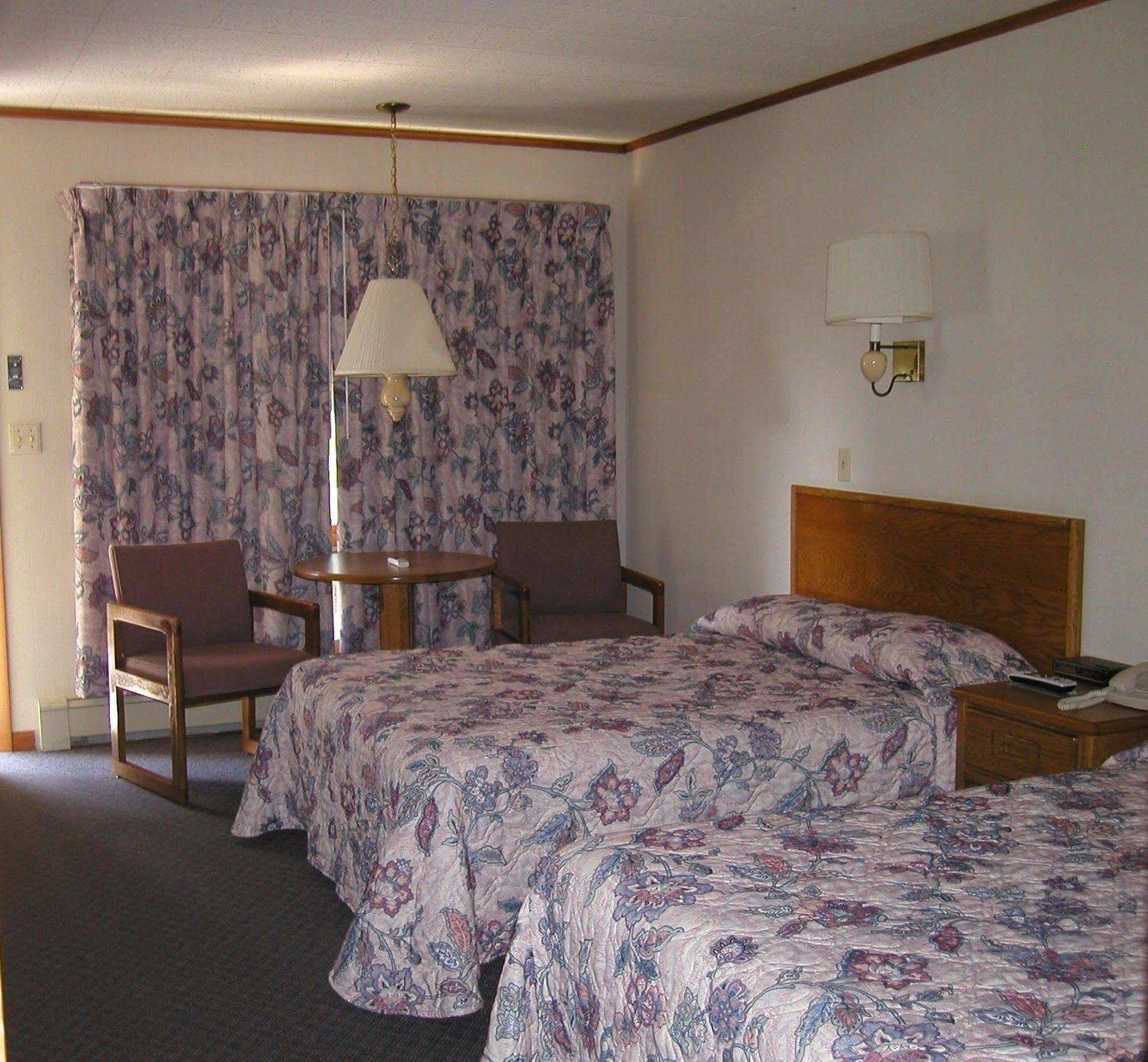 T-Bird Motor Inn Shelburne Buitenkant foto